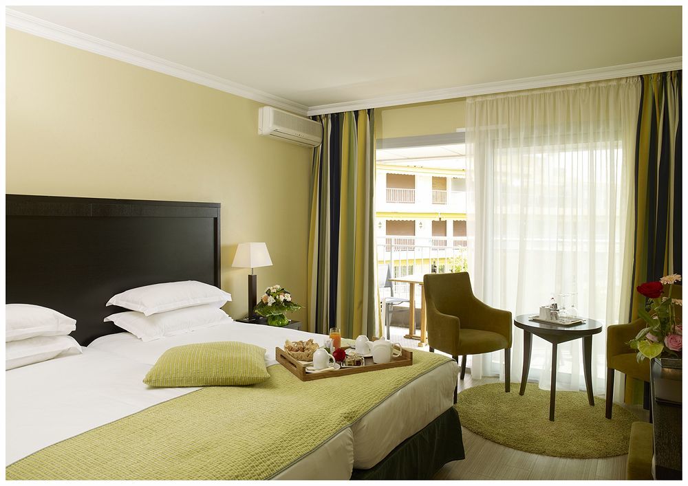 Hotel Helios جوان ليه باه المظهر الخارجي الصورة